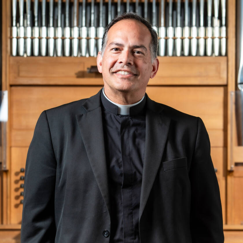 Fr René Hernández Vélez